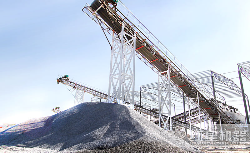 大型砂石料生產線現場 大型砂石料生產線現場
