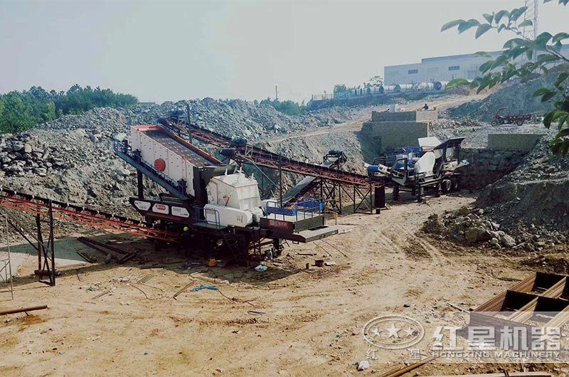 青石移動(dòng)碎石機(jī)現(xiàn)場 青石移動(dòng)碎石機(jī)現(xiàn)場